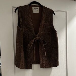 Damson Madder Dark Leopard Vest 10